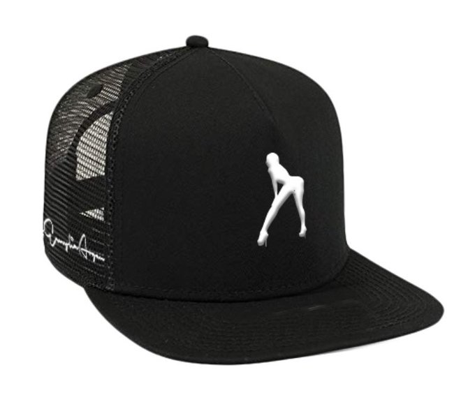 Watch Emylia Argan's leaked NSFW photo on TwXstars