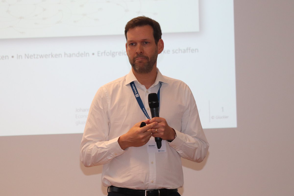 SteinbeisGlobal's tweet photo. Im Rahmen des Max Syrbe-Symposiums wurde gestern das Analyse-Tool #InConnect vorgestellt, ein Kooperationsindex mit internationalen Ausprägungen, das Kooperationen von Unternehmen, Wissenschaftsinstitutionen und Regionen untersucht und Potenziale zeigt: https://t.co/uEWK3uynDe https://t.co/kNhTa1OBzf