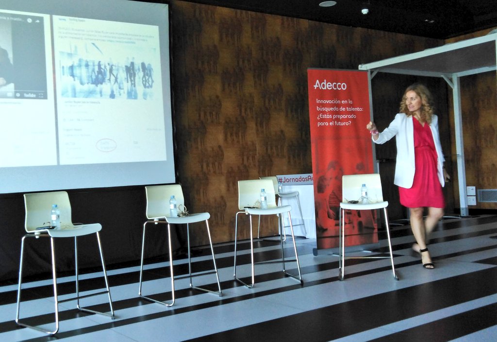 VictorTatay's tweet photo. ¿Estamos preparados para el reto de tener el mejor #talento en nuestras organizaciones? ¿Y para que quiera desarrollarse con nosotros? ¿Aplicamos nuevas metodologías para gestionarlo?
Hoy hablamos de ello en #Zaragoza @adecco_es #DREste
Gracias @Iriavpalacios por la máster class! https://t.co/mIg4vAH9ga