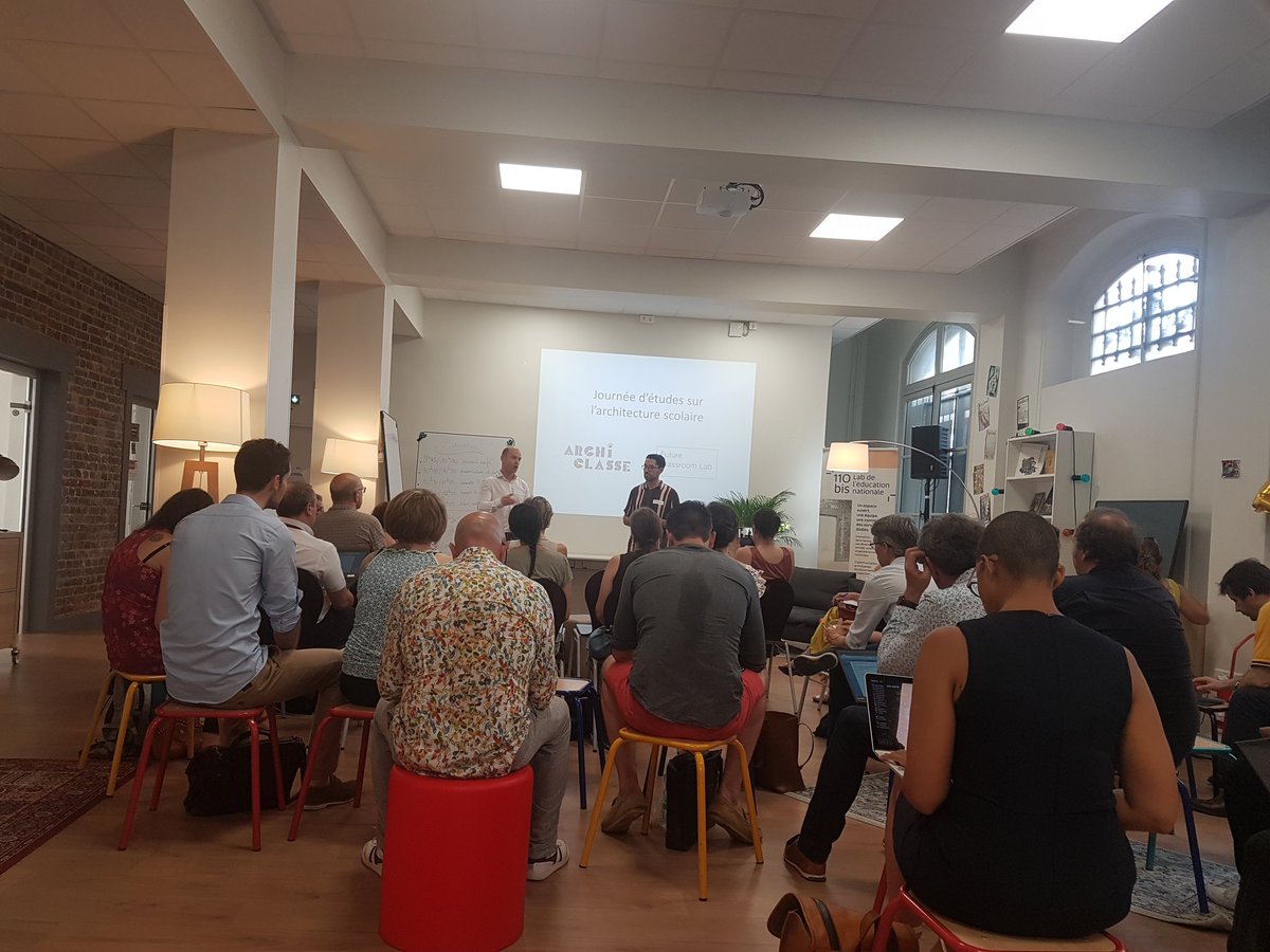canope_93's tweet photo. Journée #ArchitectureScolaire au @lab110bis avec #Archiclasse et #FutureClassroomLab : c'est le top départ ! Retrouvez-nous en tandem avec @Marlene_B78 et @PldutPatricia de @canope_78 pour un atelier #CoDesign sur les espaces de circulation 🚦🔁🔗🤝 https://t.co/cEqAYFuGxU
