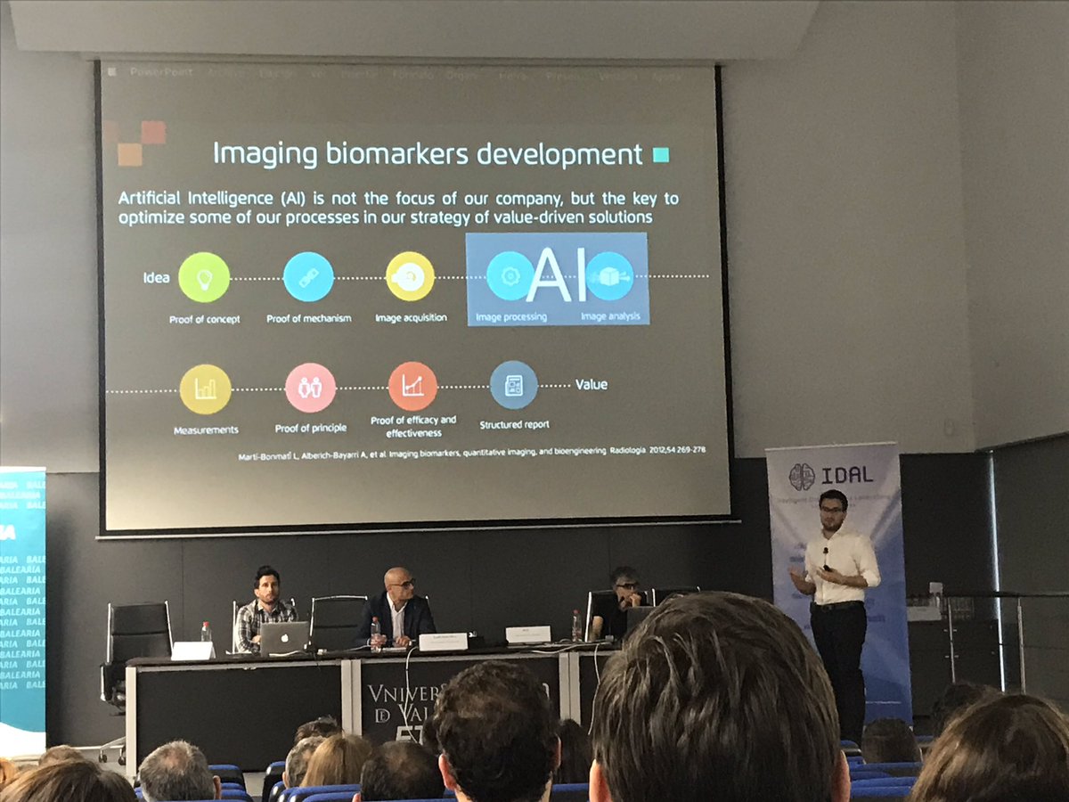 ajserran's tweet photo. @QuibimBiomarker utiliza las Redes Convolucionales para el procesamiento y análisis de imágenes médicas #jornadaIA @idal_uv @ETSEUV https://t.co/Wf4judQo00