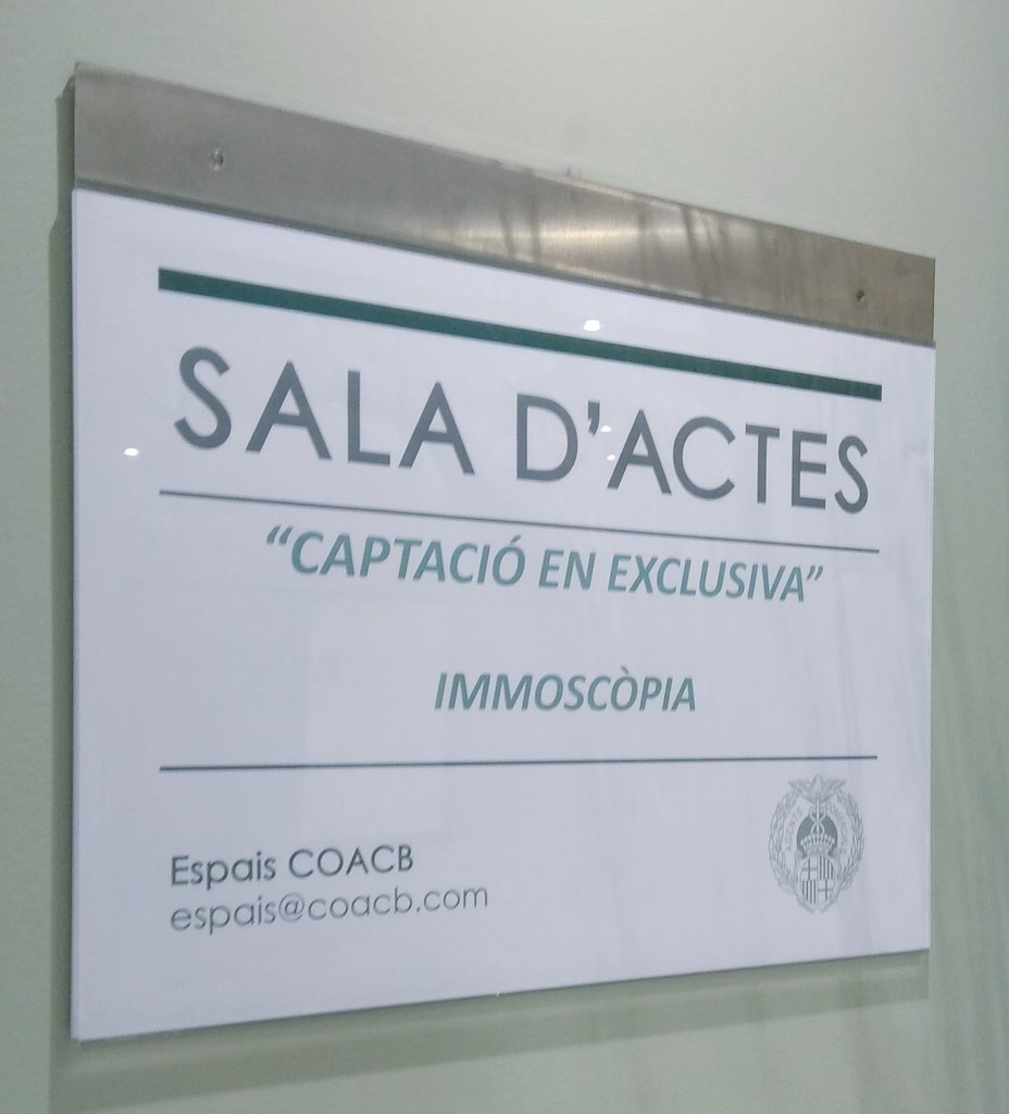 antonio_rrosas's tweet image. #Buenosdías hoy asistimos al curso de "Captación en Exclusiva" impartido por Juan José Aguilera, desde @_immoscopia @GoldenSquareBCN #Apialia #ApialiaEixample #Formación