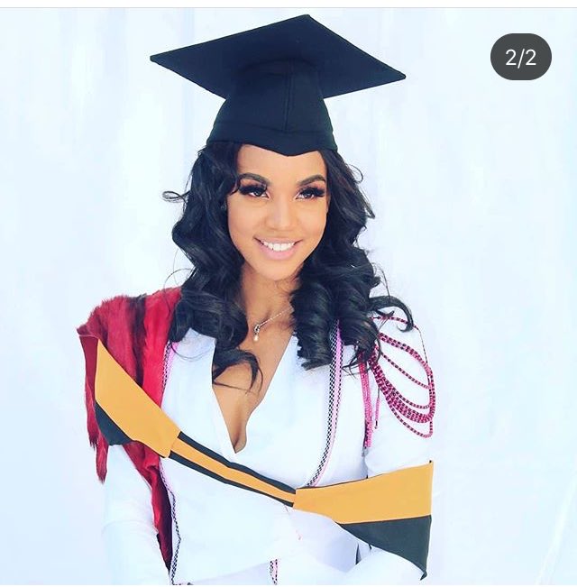 NdatuHaikali's tweet image. #I_Stan @SelmaKamanya 💪🏽

Show me a girl
Strong and sure
Who has many dreams
And never lies.

Show me a girl 
Carrying the fire within her 
A girl Bold enough and 
With the overwhelming heart.

Show me that rare girl 
Who don&apos;t know how to QUIT!