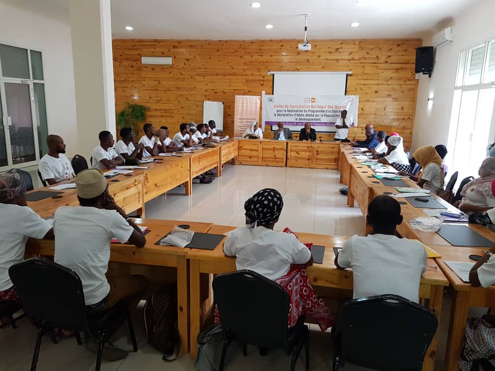 Formation des jeunes ambassadeurs pour l'UNFPA aux Comores <a href="/majcomores/">YAM/MAJComores</a> <a href="/KenyaSRHR/">Kenya SRHR Alliance</a> <a href="/Faida_juliette/">Nsensele Faida Julie</a> <a href="/LubayoT/">Lubayo Tina</a> <a href="/EmmaBowa/">Emma Bowa</a> <a href="/YAM_PPFNigeria/">YAM Nigeria</a> <a href="/Kifachabi/">TOKO CHABI Kifayath</a> <a href="/IPPFAR/">IPPFAR</a> <a href="/yam_tanzania/">YAM Tanzania</a> <a href="/ATCHOUJeanMarie/">Jean-Marie ATCHOU</a> <a href="/YAMuganda/">🇺🇬Youth ActionMv't</a> <a href="/MajRDCongo/">MAJ/YAM RDC🇨🇩</a> <a href="/YAMghana/">YouthActionMovement</a> <a href="/YAMSeychelles/">YAM Seychelles</a>  <a href="/maoulida_alaoui/">Alaoui Maoulida</a> <a href="/IsdoryGidion/">Godlove Isdory</a> @AngelaTatua