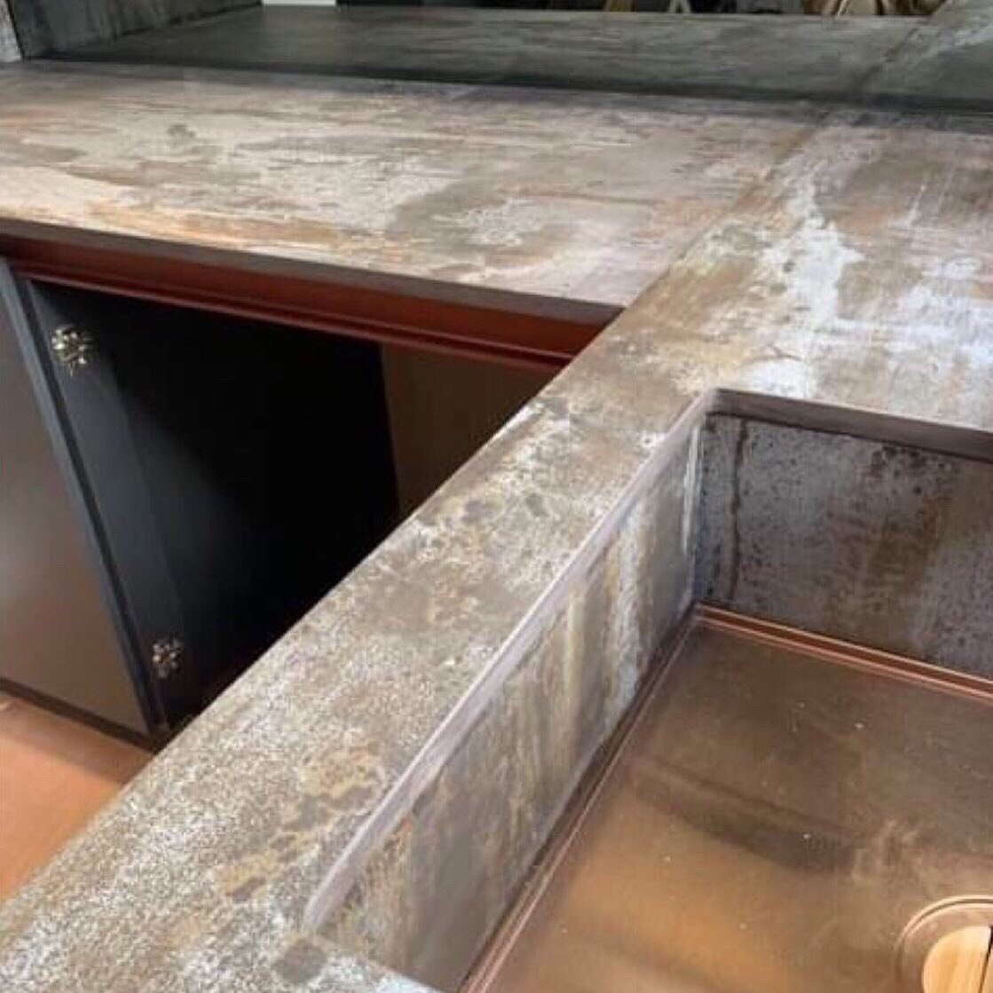 Italian_Granite's tweet photo. A recent job manufactured and installed by the team in Dekton Trilium. 
Joinery and kitchen by CG Joinery 
#dekton #kitchenideas #kitchensofinstagram #dektonbycosentino #dektontrilium #industrialdesign #worktops #barnsleyisbrill #yorkshireis https://t.co/PgF1hAxyNA