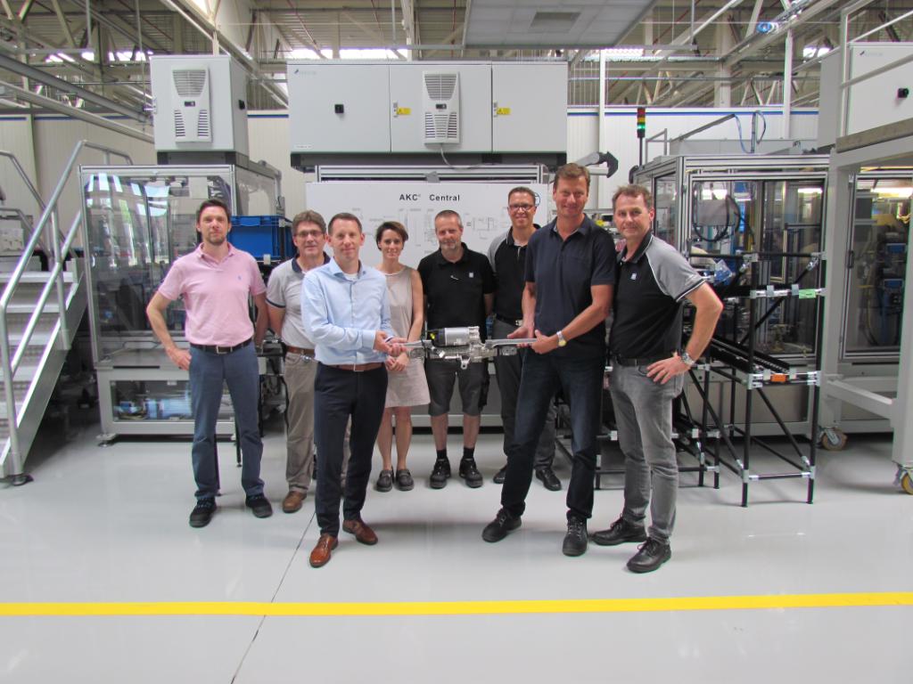 ZF_Konzern's tweet photo. Weiter auf Erfolgskurs: #ZF feiert nur sechs Jahre nach Produktionsstart 500.000 aktive Hinterachslenkungen. https://t.co/c0PyInI0uR #VehicleMotionControl https://t.co/fFn1dHnxMS