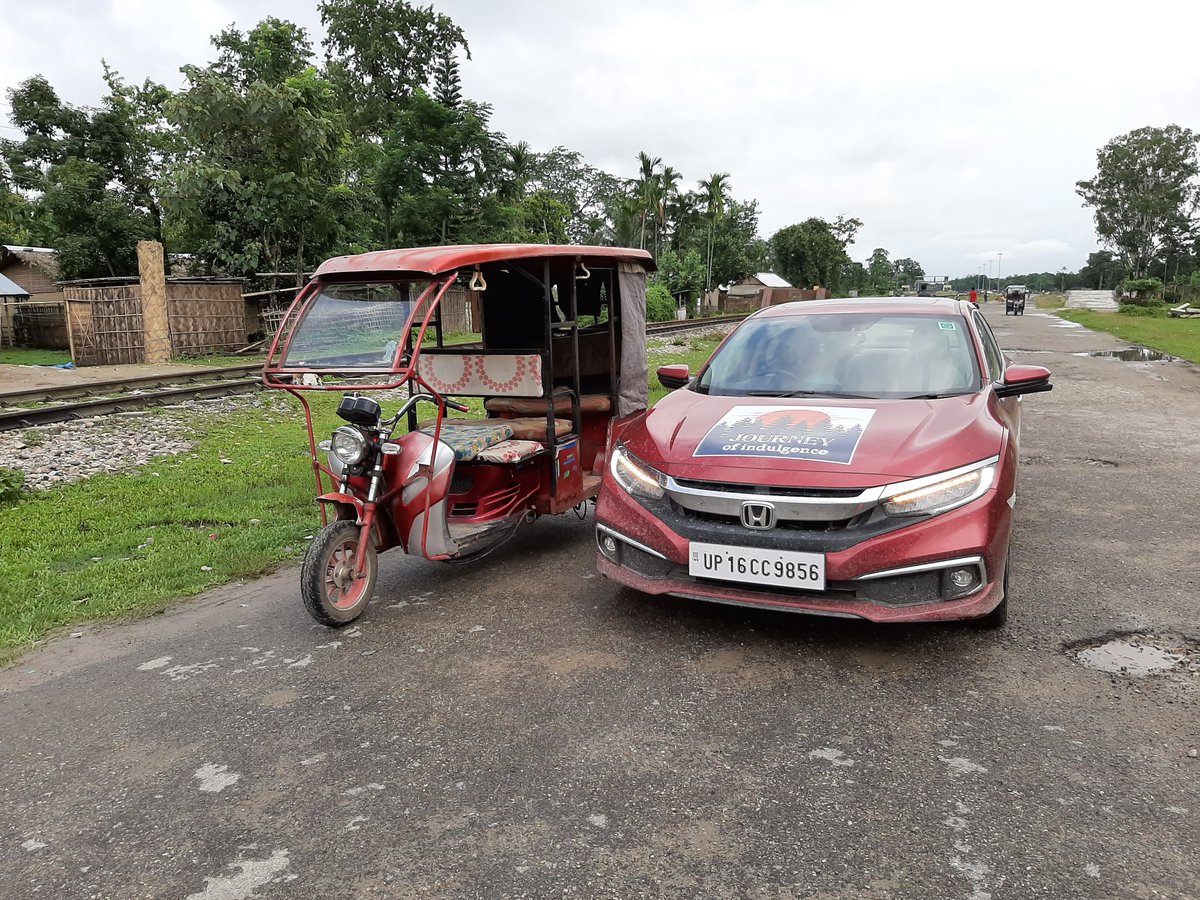 NikhilPuthran07's tweet photo. @HondaCarIndia #DriveToDiscover9 ended on a high note yesterday. Stay tuned for our travel adventure story on @Car_Trade @CarWale as we speak in detail about our four day journey across Guwahati-Majuli-Pasighat -Dibrugarh-Kaziranga-Guwahati! https://t.co/jf2bFULAyX