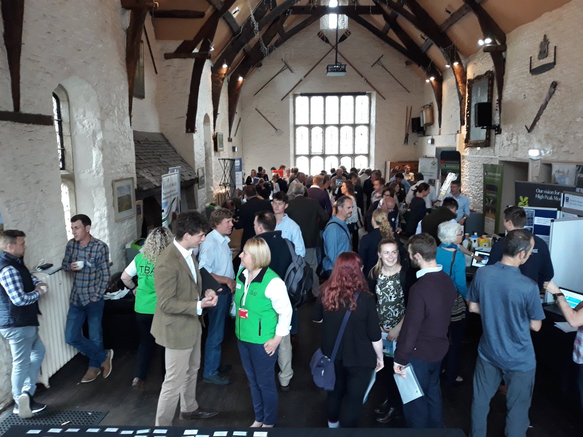 TB_Advisory's tweet image. Great start to #TBAS2019 a full house of farmers , vets and industry ready for a day of speakers and discussions on how we can all work together for the same goal 🐂🐮🐃🐄 #tbfree