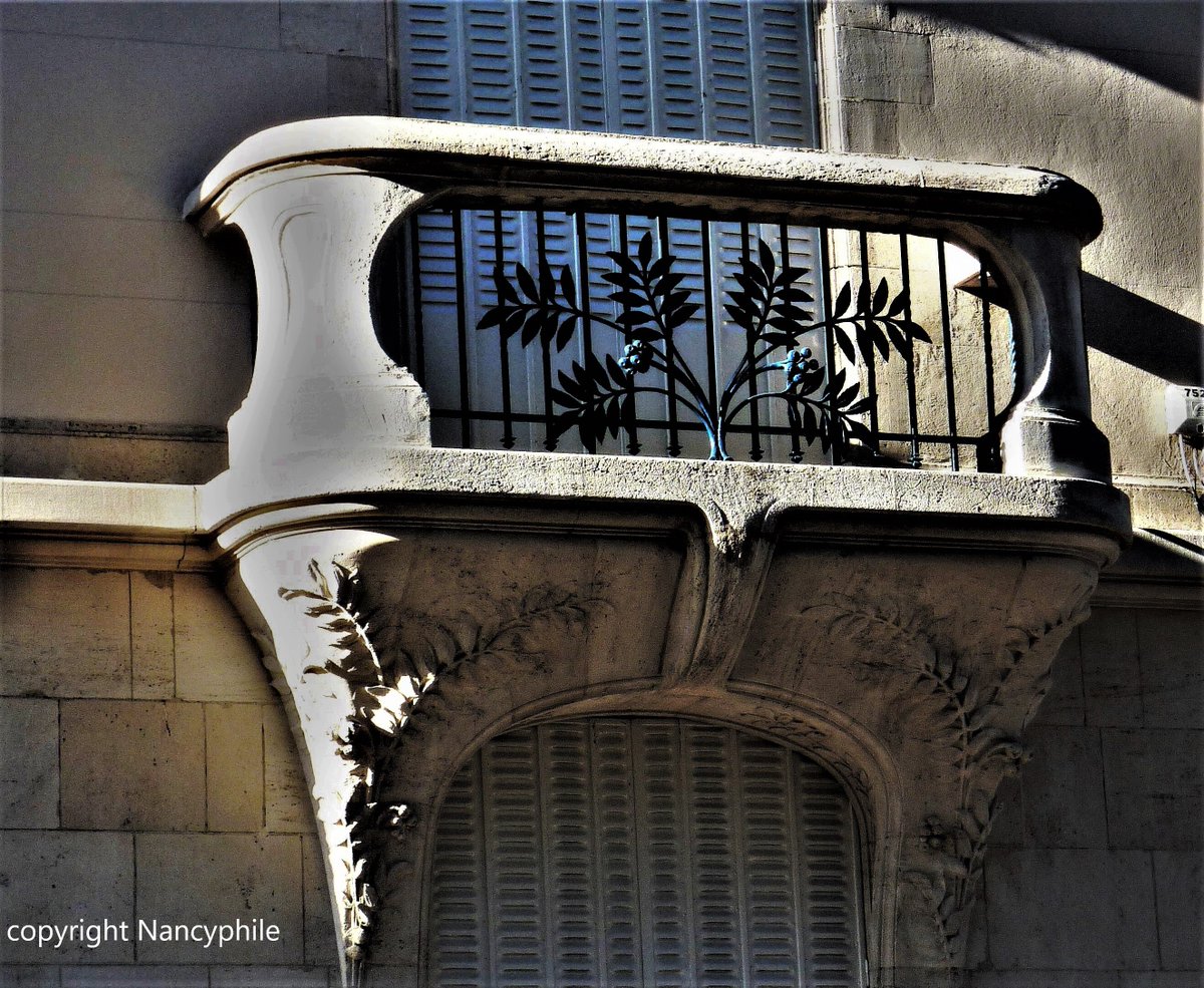 Promenade à Nancy.De la rue de Boudonville à celle de l'armée Patton, plusieurs éléments décoratifs de premier ordre retiennent l'attention.

promenades à Nancy : nancyphile.com