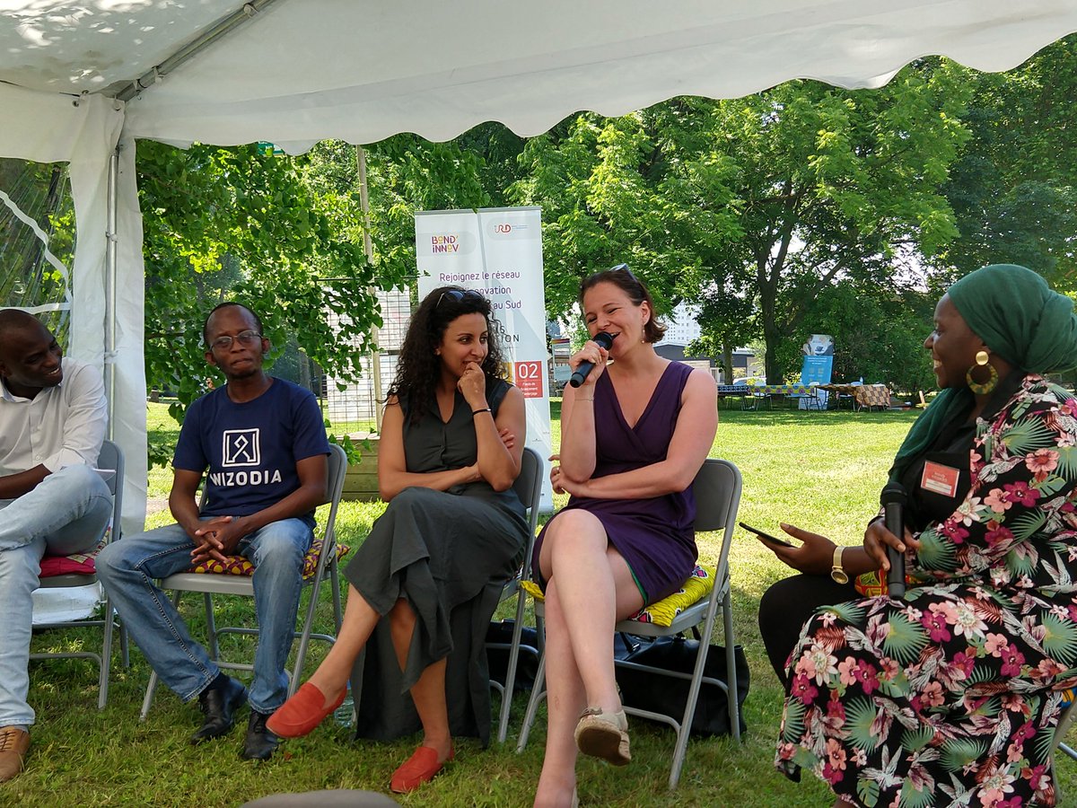 bondinnov's tweet photo. Dernière table ronde de la matinée ! Entreprendre en Afrique grâce au numérique ! 
@Wizodia_Com @DigitalAfrica__ @startupconcree @WDiasporas https://t.co/CXPwyAP7Fk