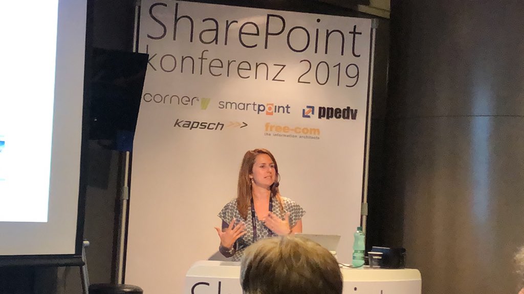 HansBrender's tweet image. @corinna_lins on stage at #SharePoint Konferenz 2019 #SPkonfat