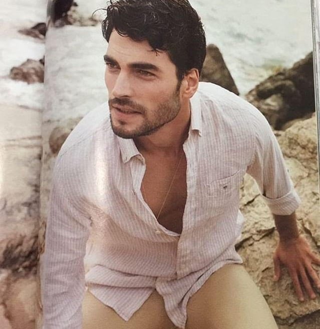 Sevmeye kıyamazsın ki bunuuu