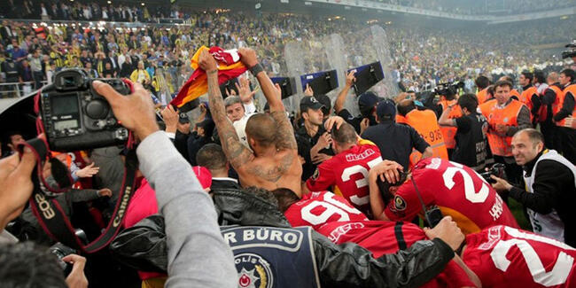 Happy birthday Felipe Melo 