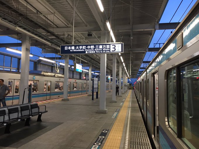 東京メトロ東西線・妙典駅で人身事故が起きた現場の画像