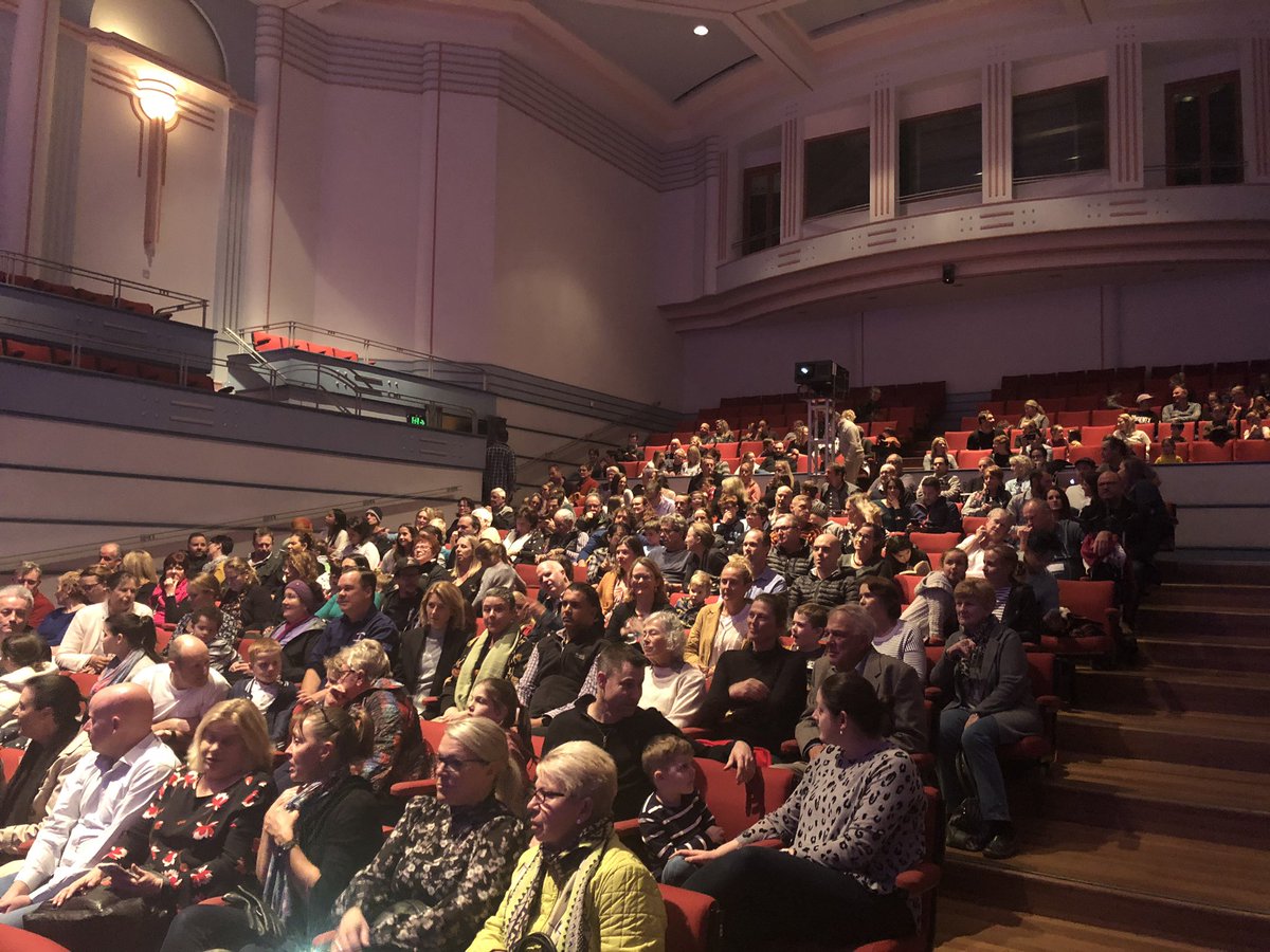 SelwoodTony's tweet photo. Thanks mums and dads and friends of THPS for your support! https://t.co/OyDcaaUeg0
