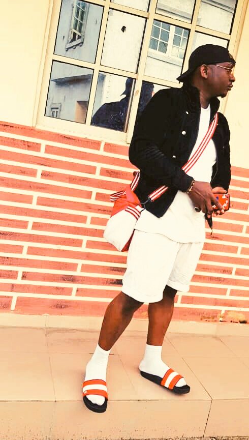 itzFrayoo's tweet image. This &quot;Buhari Regime&quot; Has Been an Excruciating Chapter Of Life.
But I Refuse to Let it Kill ME
💀      💀       💀 
I Must Keep Living To See What Amazing Surprise The Writer of My Story Has In Store For ME!

#SayNoToSuicide 💀 👻 
#ihotago? 
#M_C_M
#MondayThoughts 
#mondayVibes