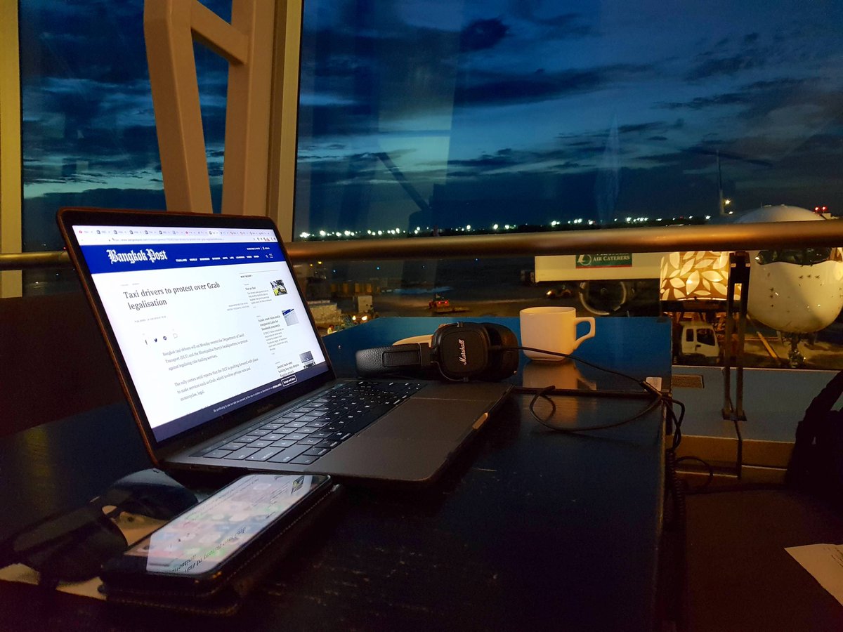 AsiaTrendy's tweet photo. #タンソンニャット国際空港 のROSE LOUNGEが想像以上に良かった。
#SGN
#TanSonNhatInternationalAirport
#Roselounge
#hochiminhcity
#Vietnam https://t.co/b9HBFoUVfc