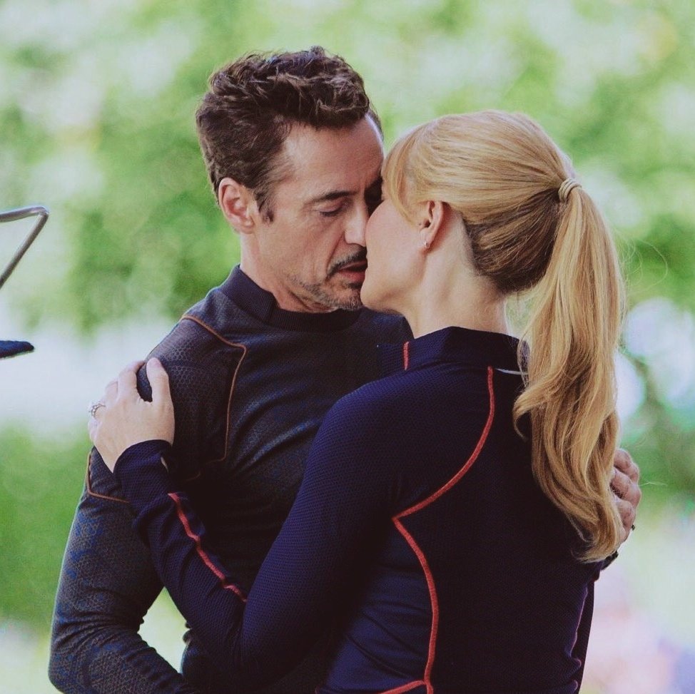 My #TeenChoice for #ChoiceActionMovieActor is <a href="/RobertDowneyJr/">Robert Downey Jr</a>

RT IF YOU THINK THEY SHOULD HAD A BETTER ENDING