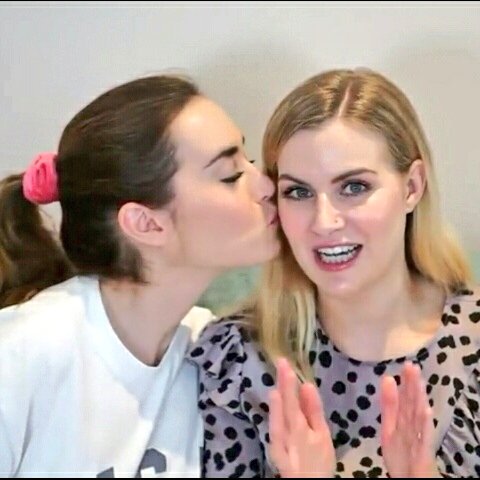 Roxetera's tweet image. Hey @RoseEllenDix I wuvs ❤️😘😊