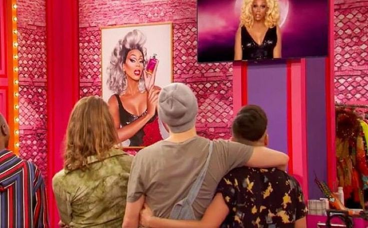 LittlemerMuek's tweet photo. #DragRaceThaiFanFic #Branjie

- Peeking -

"ก็… ก็มองนี่ไง หน้าสวย ๆ ของฉัน หรือเธอแต่งหน้าแล้วไม่มองหน้าตัวเอง???”

https://t.co/ddFaBKL2Yo

(เขียนจากช่วงเริ่มซีซั่นแรกๆ ค่ะ แอบกันไปแอบกันมาเราว่าก็น่ารักดี 😳😳😳) https://t.co/NfU6aW3iqy