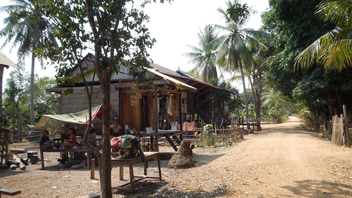 In a nation-wide study conducted in Cambodia, <a href="/SwissTPH/">Swiss TPH</a> scientists and partners have discovered that nearly 1/3 of the population is infected with S. stercoralis, a soil-transmitted #threadworm. Findings guide the design of targeted interventions. More: bit.ly/2Y7DrfP