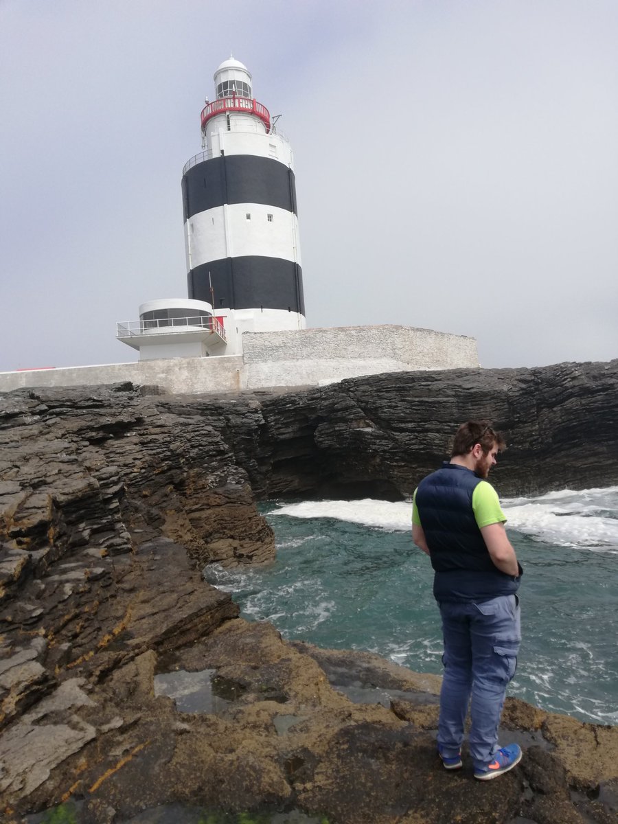 Fucus_Whisperer's tweet photo. Hunting seawalls for new experiment to be launched...at some point. Occasionally getting lost in sea mist. Stay tuned for more #marbee #misadventures.
#PhDchat https://t.co/Hv95lXYsnn