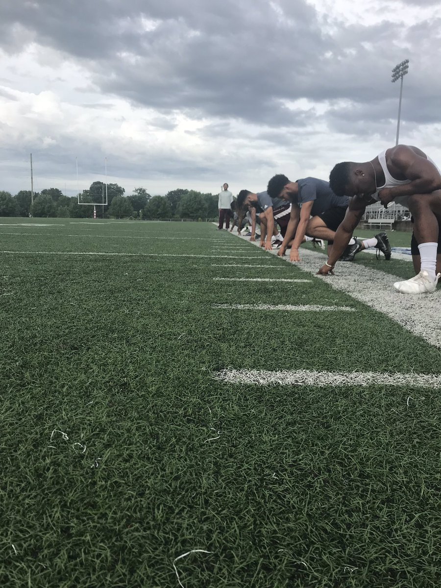 CoachHBrown8's tweet photo. Getting better everyday! #CUinTheFall @CvilleTigersFB https://t.co/TToueITvbw