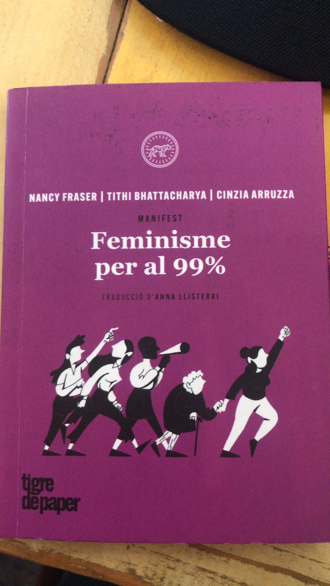RoserMontane's tweet photo. Vaig acabar aquest llibre el dissabte a la #NYLibrary i després vaig visitar l’exposició #Stonewall50 i el monument. Els astres a vegades s’alineen.
Gràcies per la recomanació, @rogermassoler https://t.co/NjHbPwoBeM