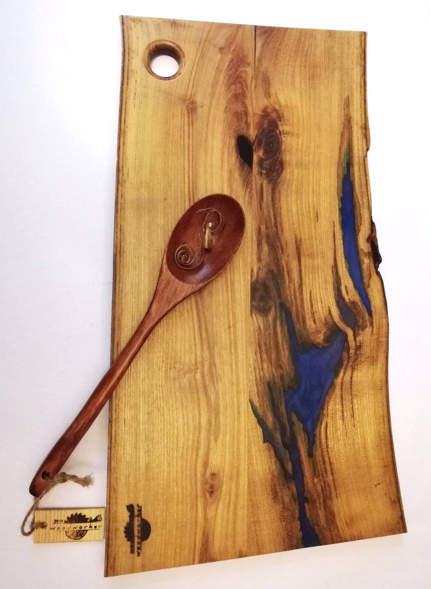 DesignHandcraft's tweet photo. Blue Bird
Charcuterie Board
Serving plate, cutting board, or whatever you want ...
Anyway, it's good.
Acacia wood recovered, with epoxy resin.
Finishing: Cutting Board Oil.
100% Romanian product.
The chopper is made with food and non-toxic products. https://t.co/ziNCe13zVZ