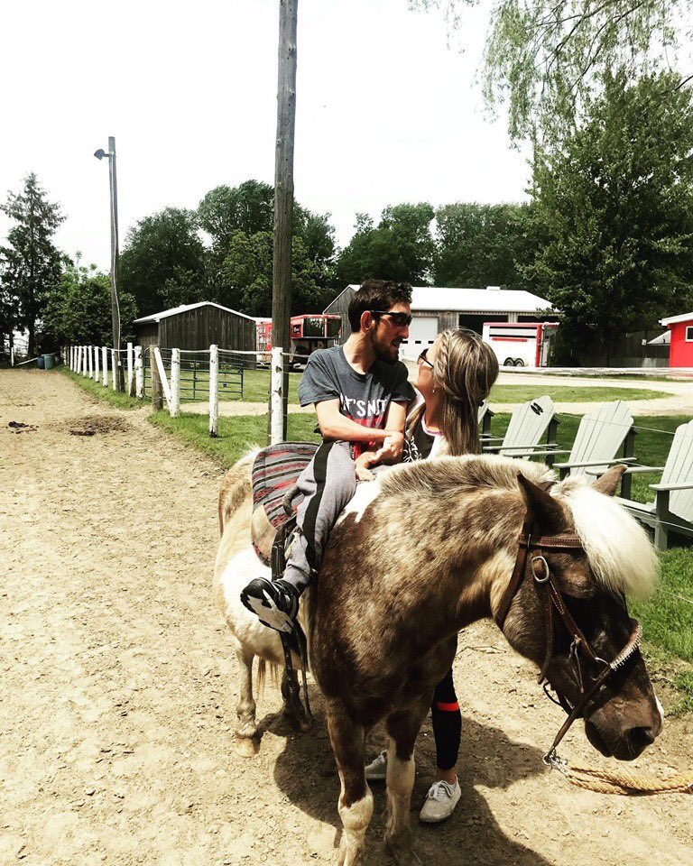CathyChauvin's tweet photo. Joe is working on another goal! He is donating a portion of sales from his birdhouses and cookie sales to #TJStables! His goal is $350 , that will sponsor someone who can not afford the exceptional riding program! His way of giving back to a program he loves! @MoeChauvin https://t.co/Oh8tH9Odnj