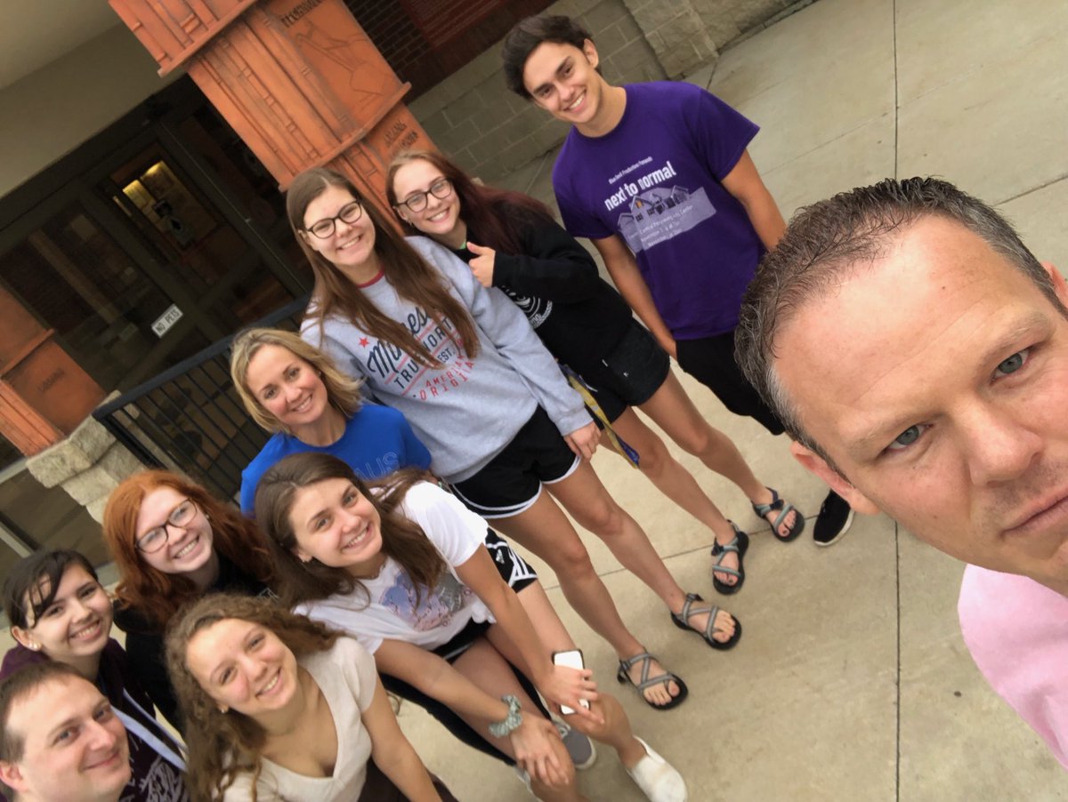 TomKook5's tweet photo. ⁦@nshsLP⁩ on our way to ⁦@thespians1⁩ Internationals! See you all soon! #ThesFest19 https://t.co/1sYBltWpbv
