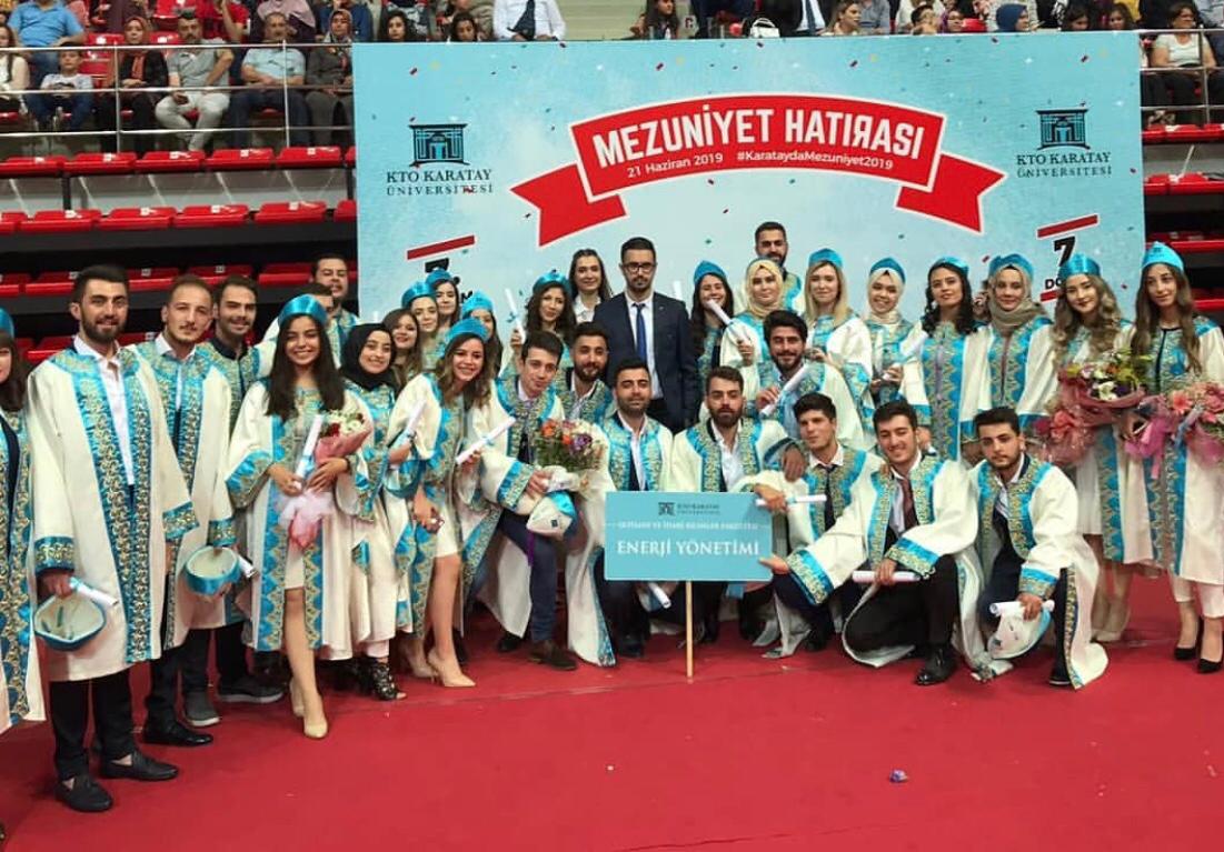 KTO Karatay Energe (@karatayenerge) on Twitter photo Türkiye' nin İlk ve Tek Enerji Yönetimi Bölümü İlk Mezunlarını Verdi. Emin Adımlarla Geliyoruz. Hazır Olun...
<a href="/ktokaratay/">KTO Karatay Üniversitesi</a> <a href="/bayramsade/">Bayram Sade</a> <a href="/DidemTuncez/">Fatma Didem Tunçez</a> <a href="/selcukozturk_/">Selçuk ÖZTÜRK</a> <a href="/fatihboz/">fatih boz</a> <a href="/drhasanalma/">Arb. Dr. Hasan Alma</a> <a href="/serifeozkn/">Şerife Ö.N, PhD.</a> @YILDIZHB_ <a href="/EdaAlbayrak84/">Eda Sezerer Albayrak</a> <a href="/EnerjiDunyasi/">Enerji & Çevre</a> <a href="/eserozdil/">Eser Özdil</a> <a href="/DrLeventYalcin/">Dr Levent YALCIN</a> <a href="/TugrulCinkara/">Tuğrul Çağrı Cinkara</a> Türkiye' nin İlk ve Tek Enerji Yönetimi Bölümü İlk Mezunlarını Verdi. Emin Adımlarla Geliyoruz. Hazır Olun...
<a href="/ktokaratay/">KTO Karatay Üniversitesi</a> <a href="/bayramsade/">Bayram Sade</a> <a href="/DidemTuncez/">Fatma Didem Tunçez</a> <a href="/selcukozturk_/">Selçuk ÖZTÜRK</a> <a href="/fatihboz/">fatih boz</a> <a href="/drhasanalma/">Arb. Dr. Hasan Alma</a> <a href="/serifeozkn/">Şerife Ö.N, PhD.</a> @YILDIZHB_ <a href="/EdaAlbayrak84/">Eda Sezerer Albayrak</a> <a href="/EnerjiDunyasi/">Enerji & Çevre</a> <a href="/eserozdil/">Eser Özdil</a> <a href="/DrLeventYalcin/">Dr Levent YALCIN</a> <a href="/TugrulCinkara/">Tuğrul Çağrı Cinkara</a>