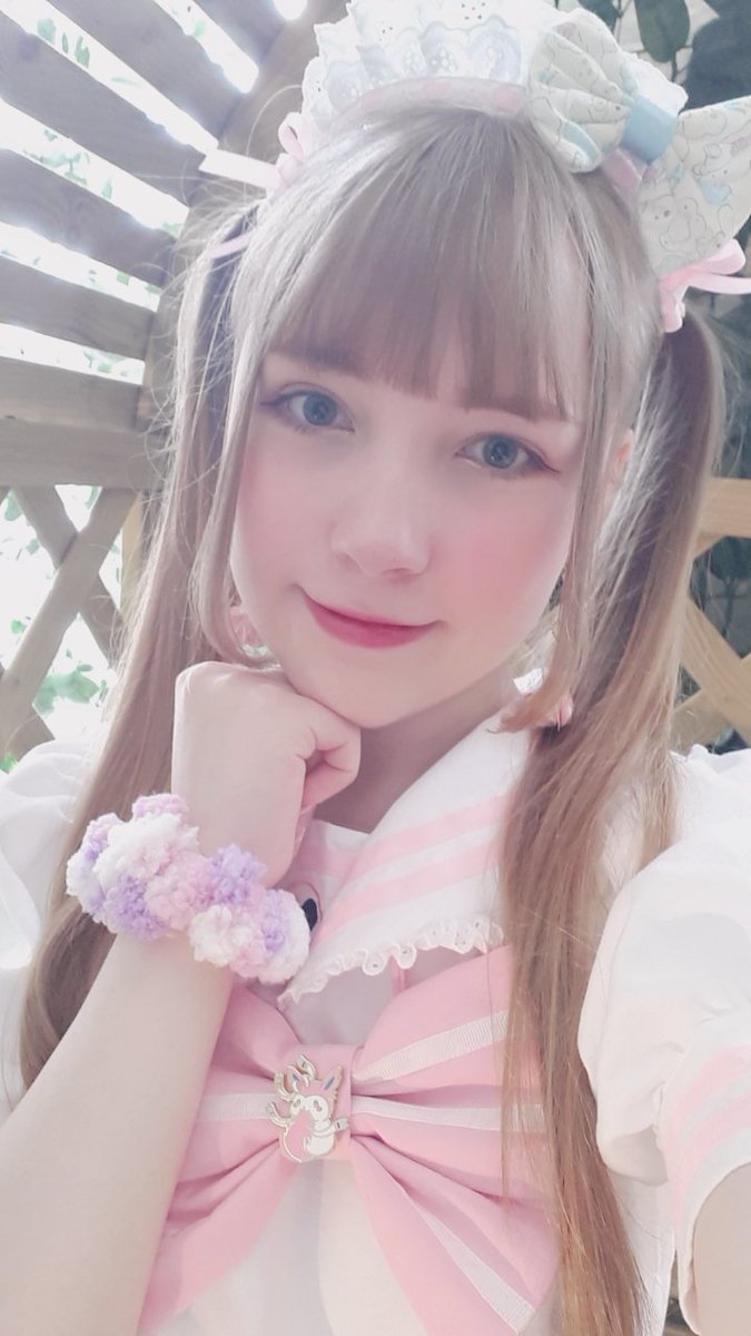 KeikoMeian's tweet photo. Onii-chan, Onee-chan! @MaidMitsuko showed me how to use 'social media' so I can talk to you finally! ( ･ω･)ﾉ I‘m Keiko! I used to live in an idol video game but suddenly I appeared in Mitsuko’s bedroom! She must have used her magical powers!! (∩｡･ｏ･｡)っ.ﾟ☆ @MeianMaids https://t.co/2wrPtNrMtc