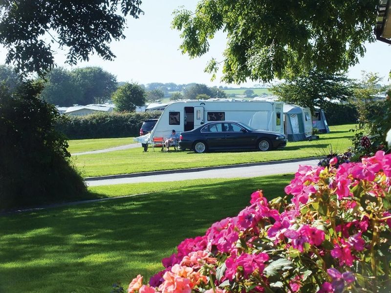 Camping_Direct's tweet photo. Open all year, @stowfordcamping is an award-winning, family-friendly camping & caravan site located in North Devon.
https://t.co/EcXB45J0yC
#BerryDown #CombeMartin #Devon #England #Campsite #Holiday #Countryside #NorthDevon #FamilyHoliday #Summer #AwardWinning https://t.co/4hFhQ2O1sA