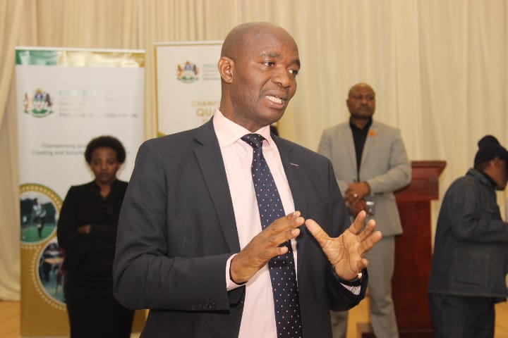 DBE_KZN's tweet photo. The DG @DBE_SA meeting with teachers of skills subjects @ Newcastle Training Centre, to address them as they are currently attending a #SkillsTrainingProgramme
@DBE_KZN @DBE_SA @ElijahMhlanga @kzngov @Thobeka_Rare @MshenguKwazi @kwazi08 @GCIS_KZN @sibz_ngobese https://t.co/kEpjsCivyr