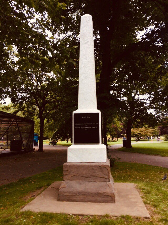Noble67Allan's tweet photo. Used my @dontbeshitbefit perambulation to pay respects around Old Pompey town,first headed back to Victoria Park to right my naming error,#hmsorlando #hmsshah,then to Milton Cemetery to lay flowers in honour of a true hero,RIP Sydney James Day,VC,#LestWeForget #respect https://t.co/lgxqBdcMmA