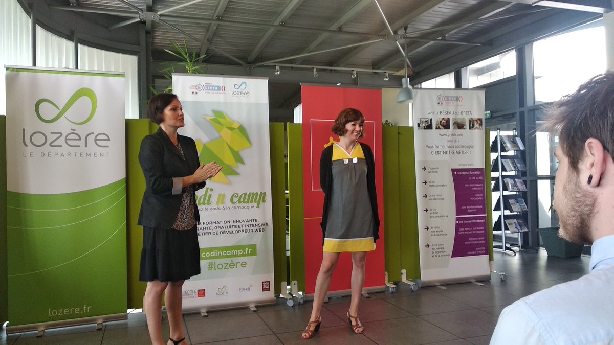 codincamp's tweet image. La remise des diplômes de Codi'n Camp est lancée. Nous sommes fiers des apprenants qui ont travaillé dur ces derniers mois. Avec @aureliemaillols et Emmanuelle Gazel.