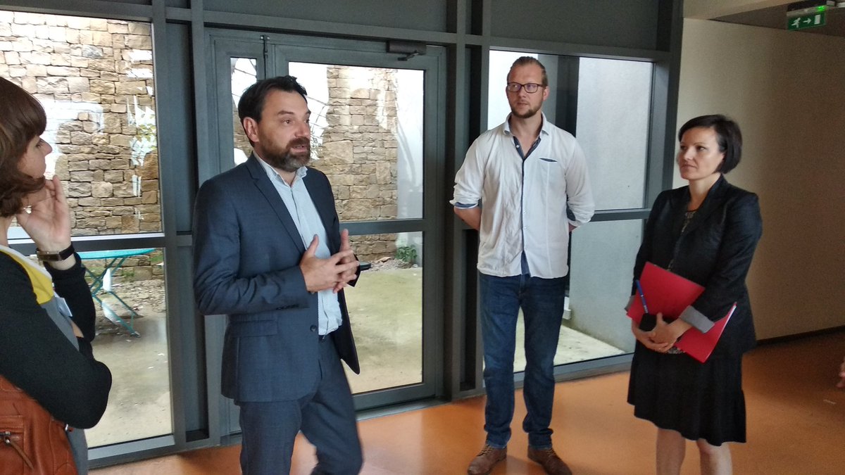 codincamp's tweet image. La remise des diplômes de Codi'n Camp est lancée. Nous sommes fiers des apprenants qui ont travaillé dur ces derniers mois. Avec @aureliemaillols et Emmanuelle Gazel.