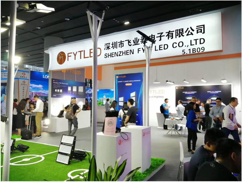 janethu19's tweet photo. Great Show--#Guangzhou International Lighting fair！！！ https://t.co/8SRmdRGESL