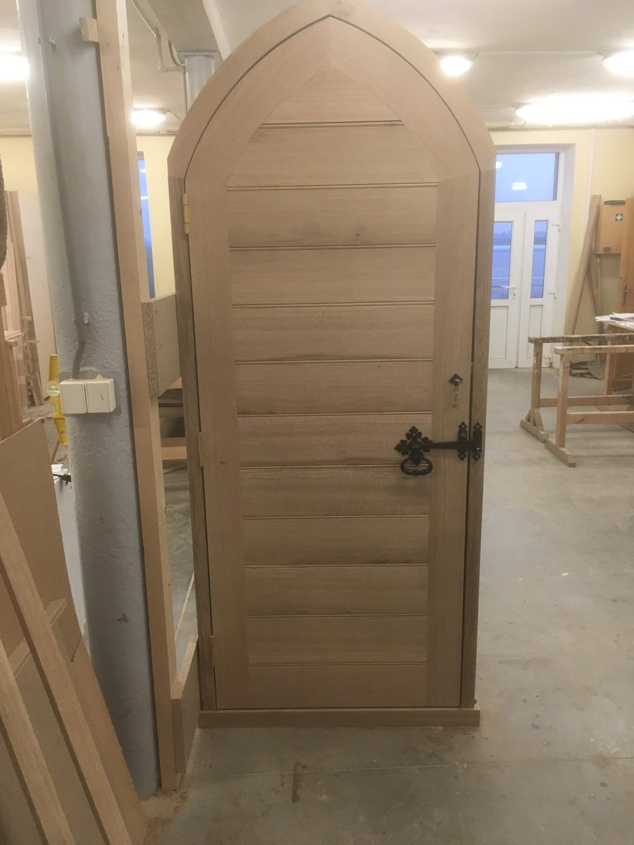 Stuartinterior's tweet photo. #Gothic Arched Oak #Door, specially designed and made to order for a Private Home in #Surrey. Ready for finishing and polishing in the workshops https://t.co/sU4yHNT0OS