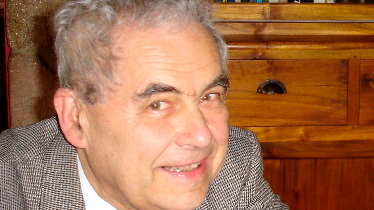 ValentinCarrera's tweet photo. JEAN-LOUIS PICOCHE: LE SEIGNEUR DU BIERZO: Don Álvaro Yáñez habla ya la lengua de Mòliere,  que tanto agradaba al políglota Enrique Gil, nuestro autor más afrancesado, quien en su removida tumba de Berlín estará feliz oyendo  llover en francés https://t.co/o3BY1MrTVZ vía @LNCleon https://t.co/IKnqcGjR2E