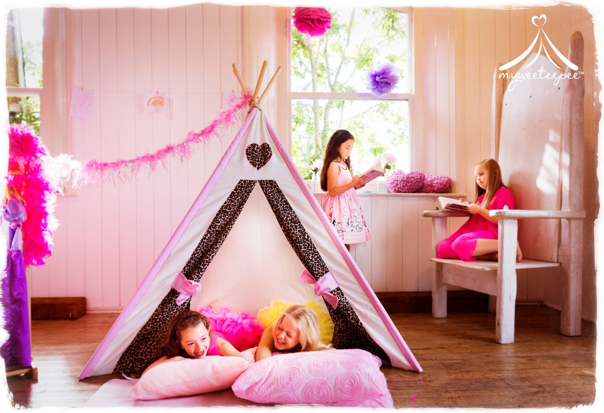 myweeteepee's tweet photo. Not only can you save a fantastic 20% off this stunning DIVA teepee bundle, but you'll also receive a set of sparkly fairy lights to brighten up your Monday!  #kidsteepee #sale #sparkle #HappyMonday https://t.co/98RBHH8OJ7