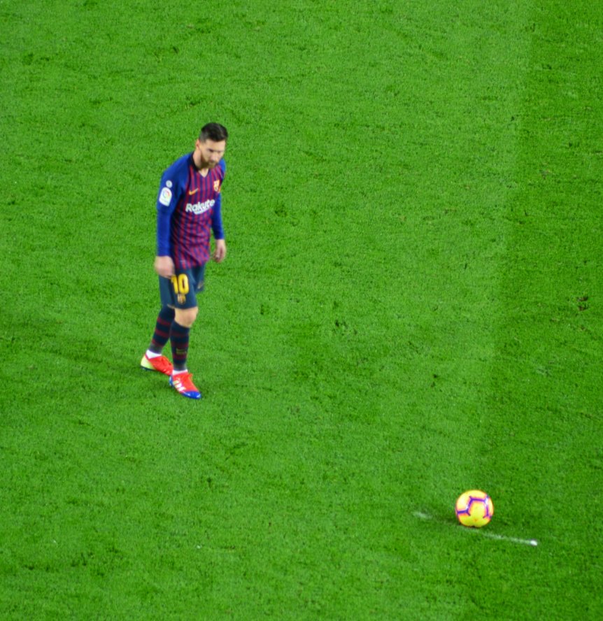 TotallyWanderer's tweet photo. Happy Birthday to God's greatest miracle @leomessi.   It was an incredible pleasure to watch you play! 

#GOAT #Messi #Messi32 #MessiBirthday #messienef #Messi1⃣0⃣ #messixfox #messixwin https://t.co/aqDKi8HYuA