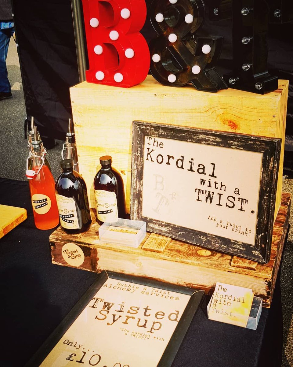 HelloDorking's tweet photo. #MeetTheArtisans joining the #DorkingArtisanMarket on the 7th July Market, 11am-4pm! @Bubblentwist adds a twist to any glass of fizz! Learn more: https://t.co/boPZyfdpli #FizzyFun https://t.co/WNrXIGr3jK