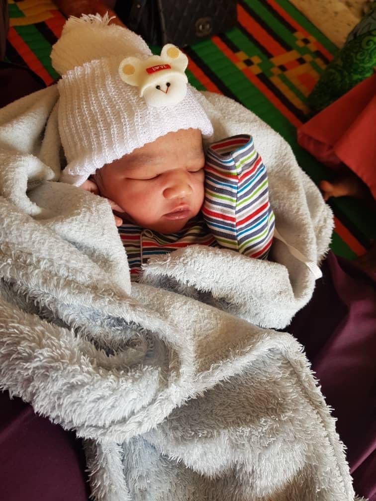 ZEE_LIGHT's tweet photo. Welcome to the world of islam. May Allah SWA make you a pious Muslim. Alhamdulillah https://t.co/O2GMZMB4DY