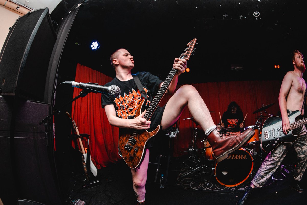 castdownhc's tweet photo. LESS THAN 50 TICKETS LEFT FOR OUR SHOW WITH @oceangrovemelb , @VoidOfVision, @stuckoutband AND @RunMelbournehc THIS FRIDAY NIGHT

https://t.co/wdDsmg9156

PHOTOS BY STEVEN COOK https://t.co/Lul84vmpvC