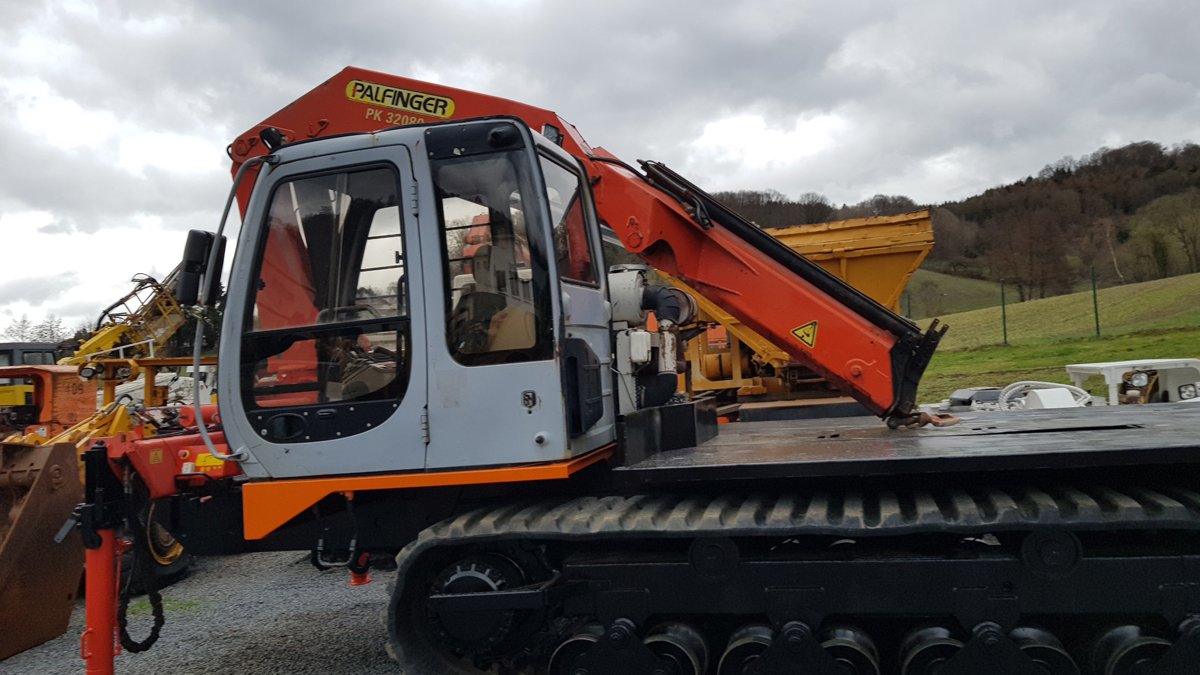 Palfinger tracked crane