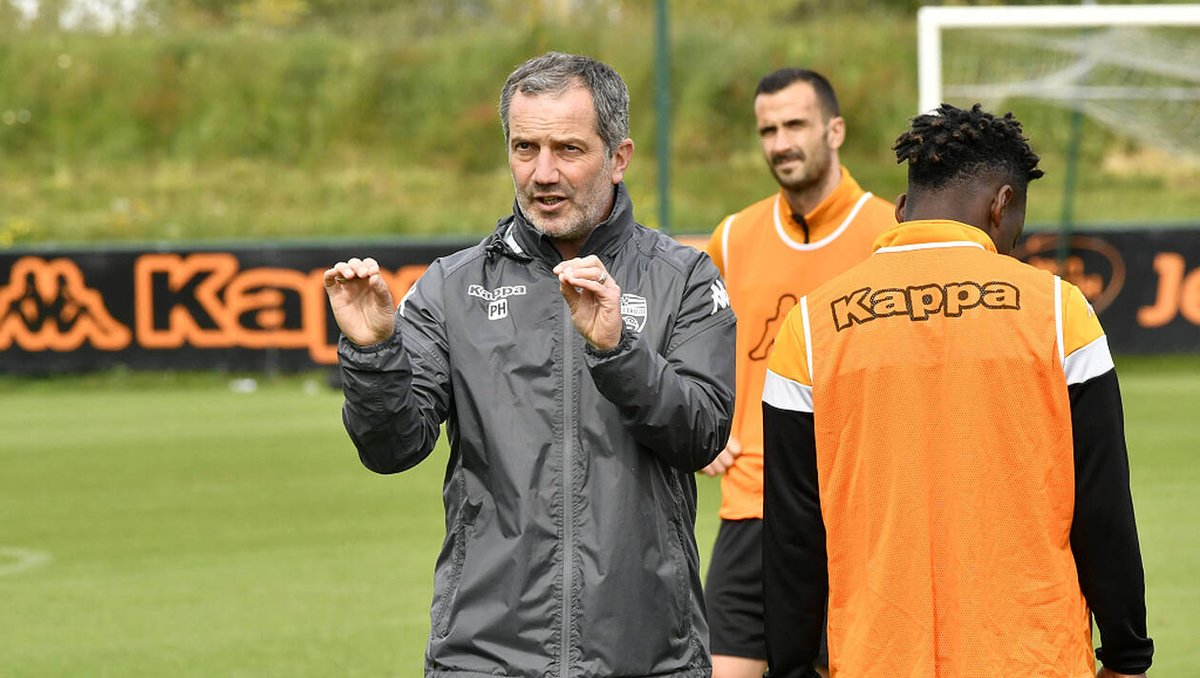 OL__Plus's tweet photo. Philippe #Bizeul rejoint l’Olympique Lyonnais
#OL #TeamOL #Académie #Staff #Nat2 
(Ouest-france : https://t.co/Ef44ySCDjQ) https://t.co/PGWK24DURe