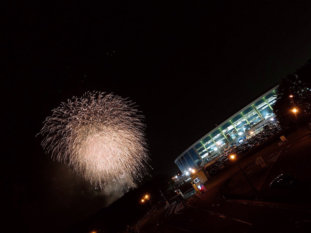 CoZv5's tweet photo. アリーナじゃなくてスタンドやったけど関係なかったセトリ神ってた最高 #RAD #大余韻 https://t.co/at8UYoyCnA