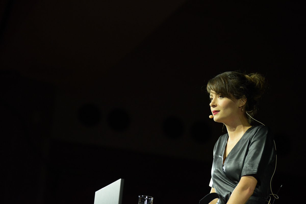'L'époque complexe que nous vivons ne peut plus entendre qu'il existe des #leaders super héros" <a href="/manou_boson/">emmanuelle duez</a> #USI2019 #entrepreneurship #business